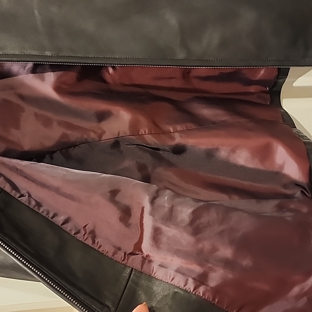Leather jacket - Picture 4 of 5